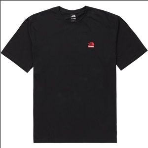 Supreme x The North Face